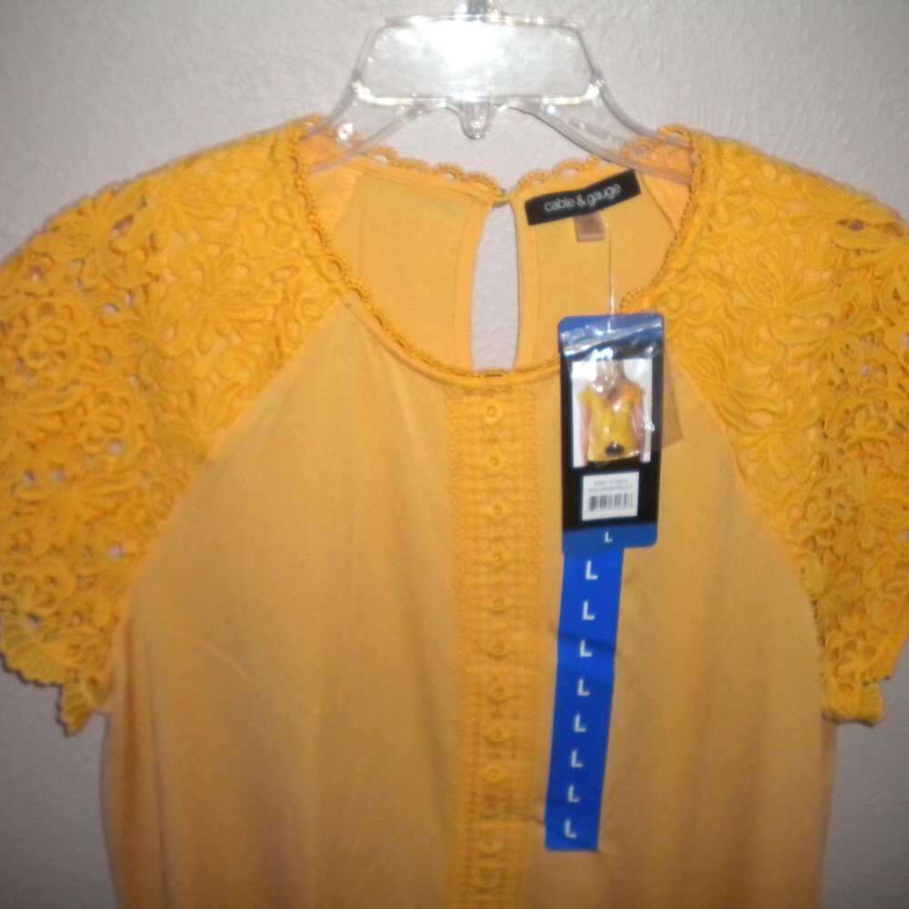 Cable & Gauge Women's Size Large Golden Apricot Stretch Top Blouse NWT - Picture 3 of 5